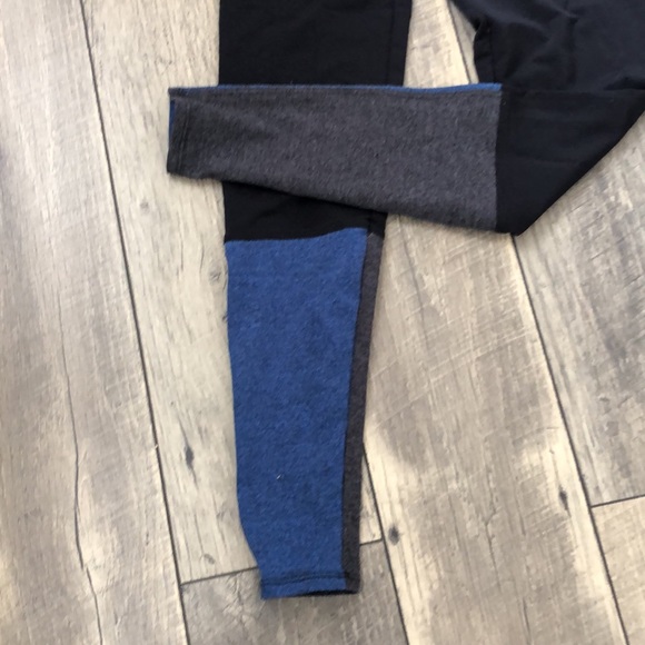 Onzie Flow Leggings Size XS - Picture 2 of 8